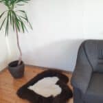 Dywanik ze skóry w kształcie serca