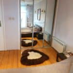 Dywanik ze skóry w kształcie serca