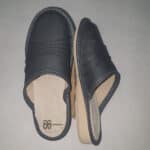 Kapcie - damskie - granatowe -fałdki