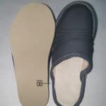 Kapcie - damskie - granatowe -fałdki