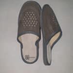 Kapcie - Męskie - Szare