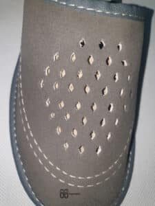 Kapcie - Męskie - Szare