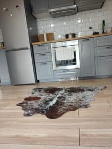 Skóra bydlęca czerwona - Plamiasta