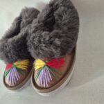 Bambosze Damskie Zakopianki, Skóra Naturalna, Wełna Owcza, Haftowane, Ciepłe