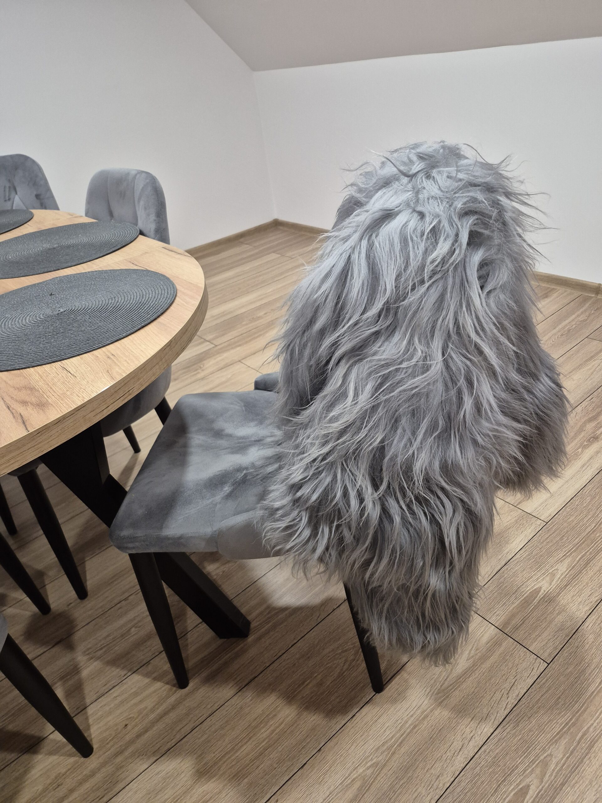 Skóra owcza - Island - Szara - Naturalna - Barwiona