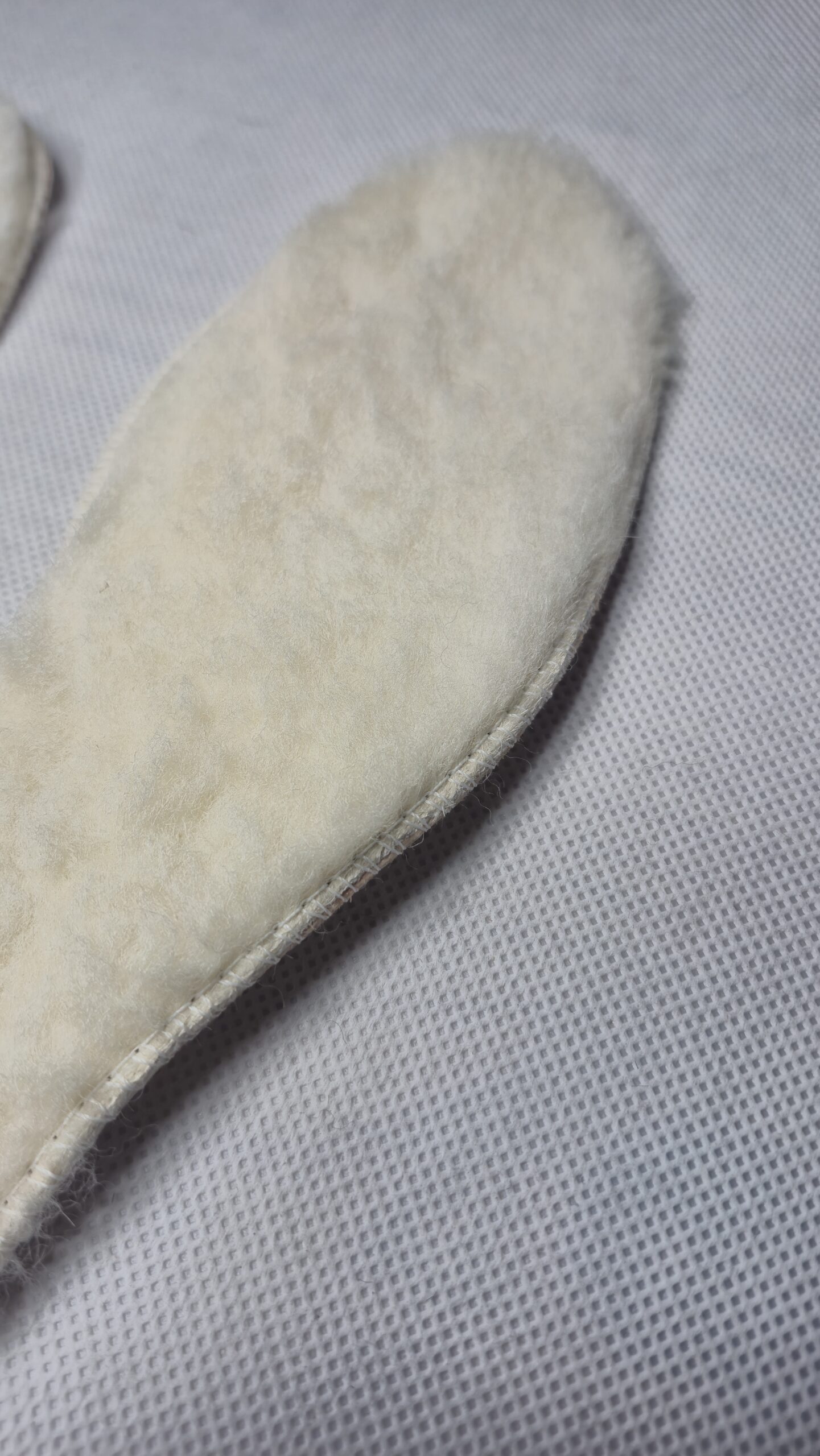 Wkładki do butów z naturalnej skóry owczej / wełny 36- 46 EU