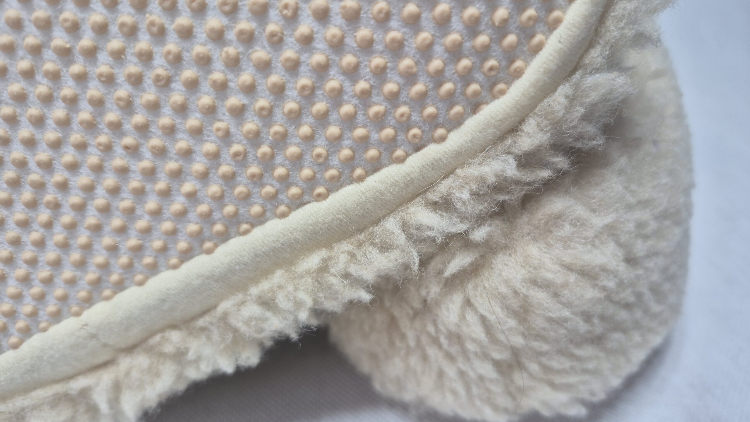 Bambosze Wełniane 100% Wełna Owcza – Beżowe - Antypoślizgowe