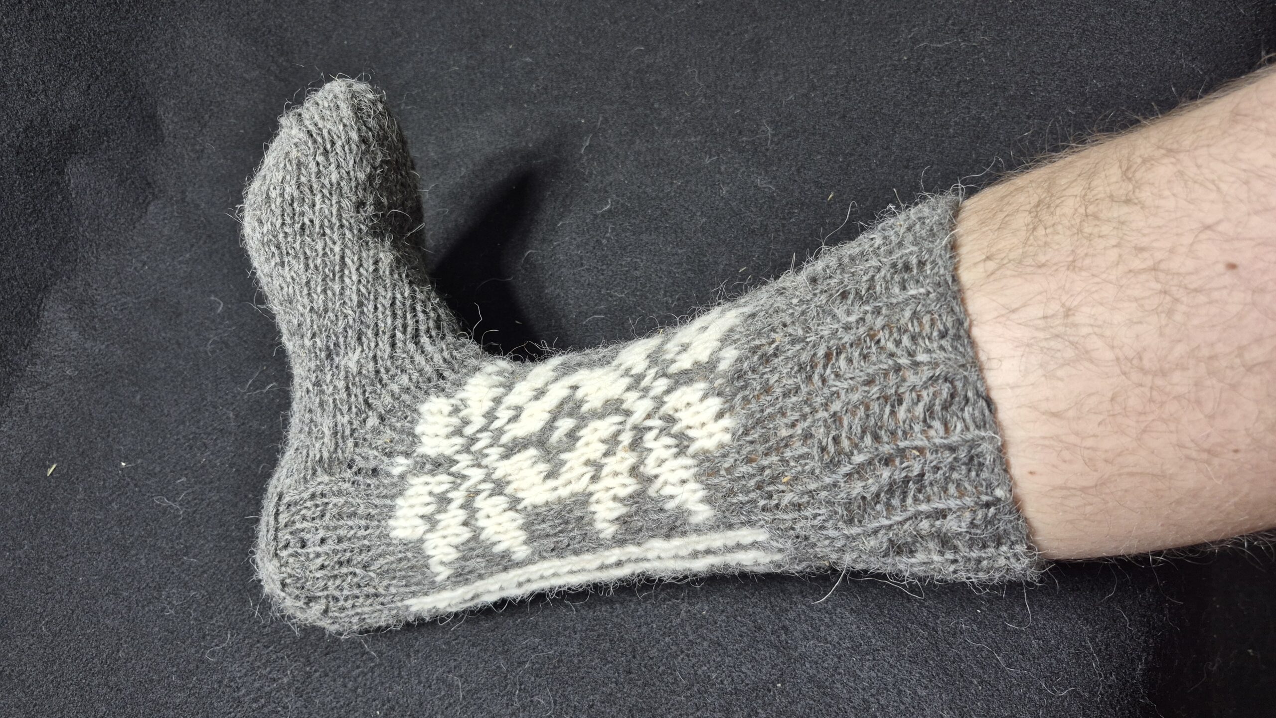 Skarpety wełniane 100% wełna owcza ręcznie robione handmade ciepłe grube czarne + wzór