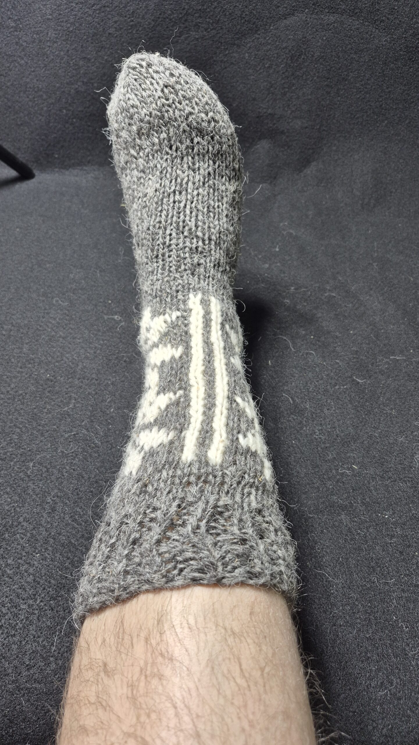 Skarpety wełniane 100% wełna owcza ręcznie robione handmade ciepłe grube czarne + wzór